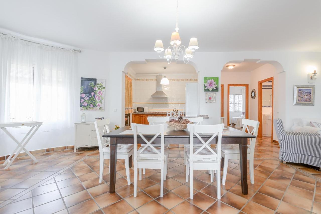 Cortijo La Rijana Villa Sayalonga Luaran gambar