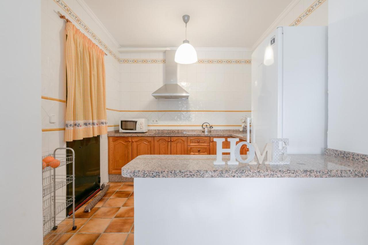 Cortijo La Rijana Villa Sayalonga Luaran gambar